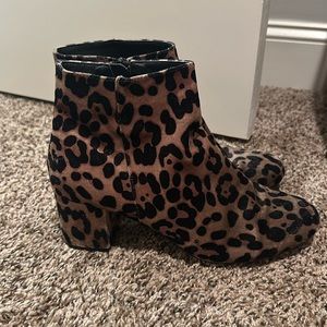 Leopard heeled booties